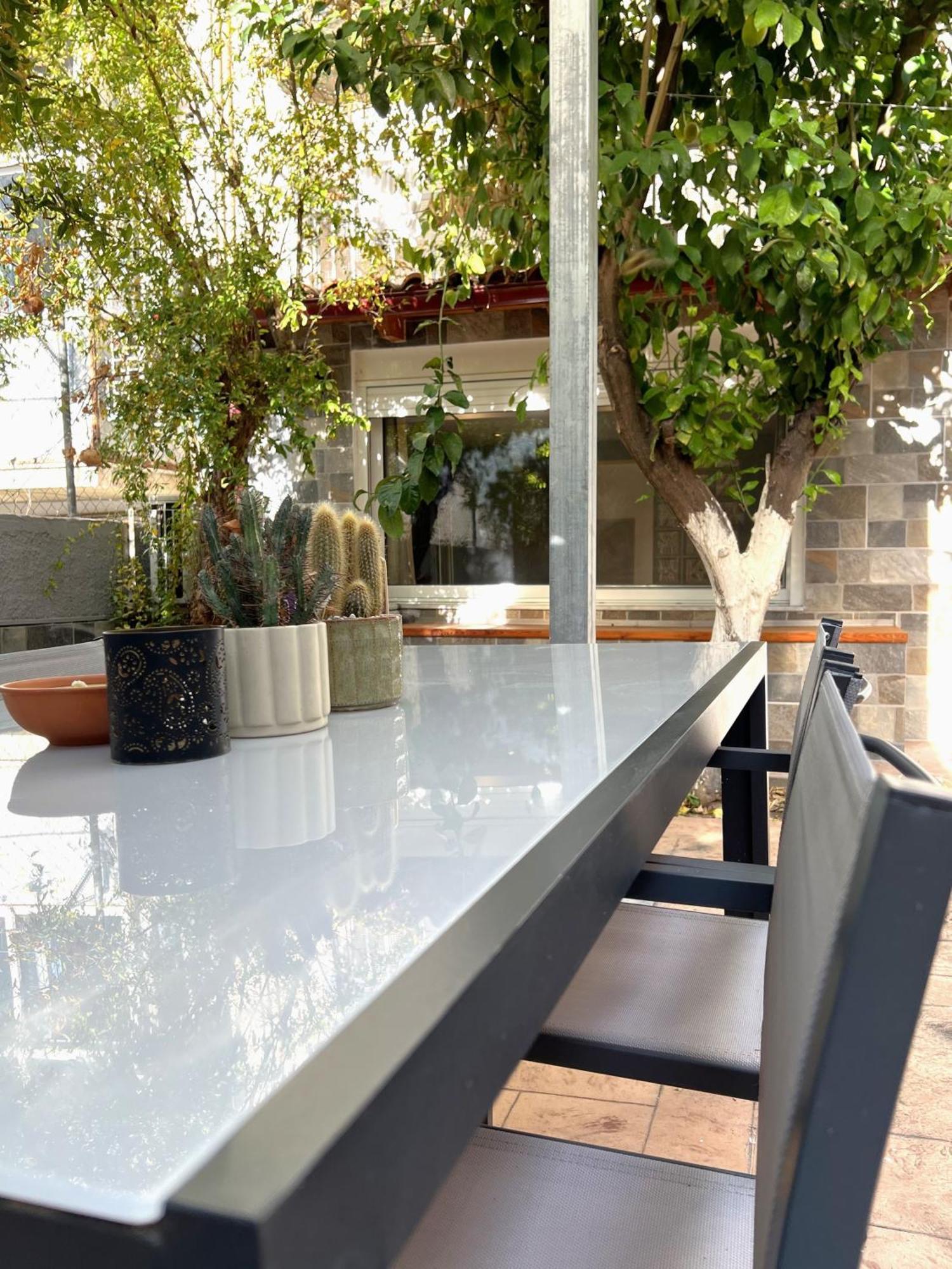 Apartamento Historic Center Getaway 10'Walk To Acropolis Hill Atenas Exterior foto